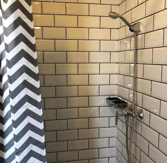 标准间, Tulipán Villa Panzió