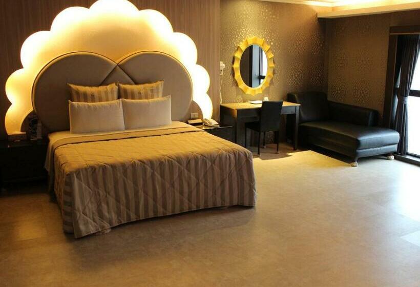 اتاق استاندارد, Full Moon Boutique Motel