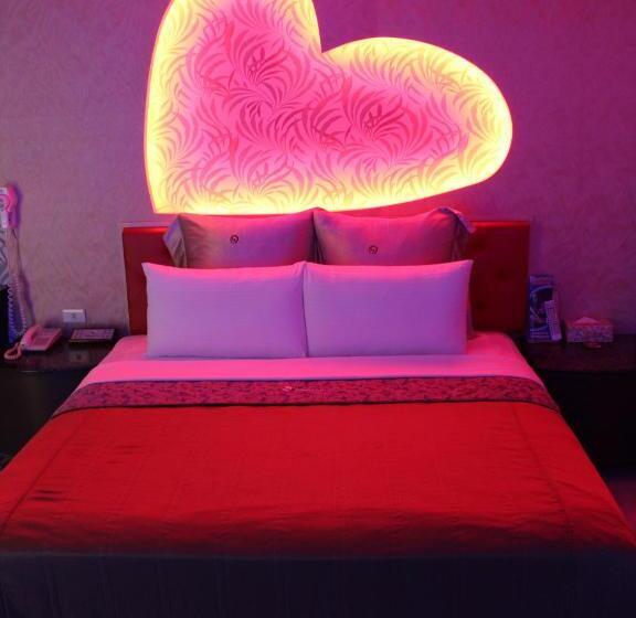 اتاق استاندارد, Full Moon Boutique Motel