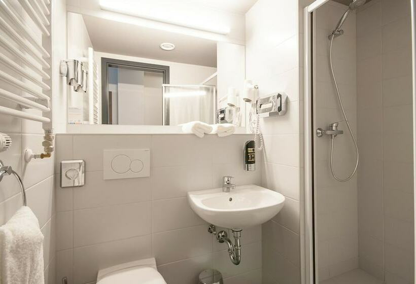 Camera Standard, a&o Bremen Hauptbahnhof