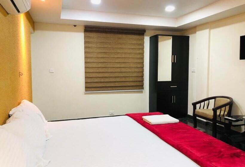 Номер Deluxe, Ashoka Residency Chottanikkara