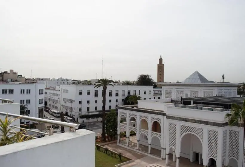 Family flat with terrace, Le Musee