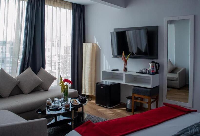 Номер Deluxe, Le Musee