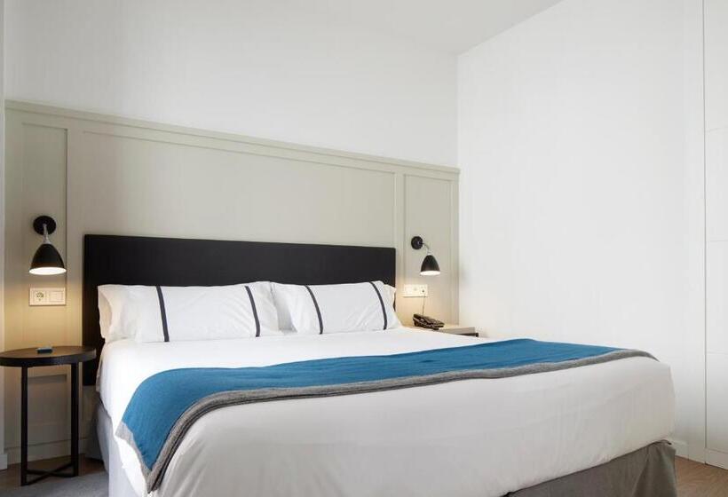 Huoneisto 2 Makuuhuonetta, Sansebay