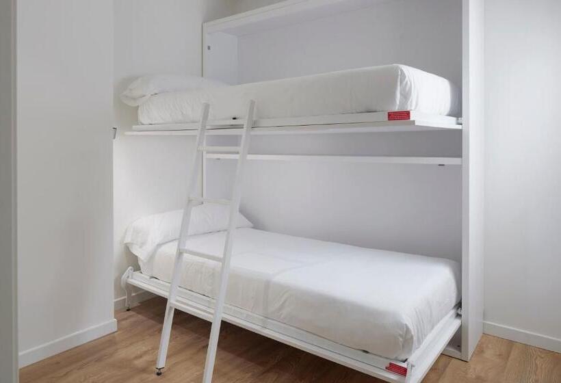 Huoneisto 2 Makuuhuonetta Merinäkymä, Sansebay