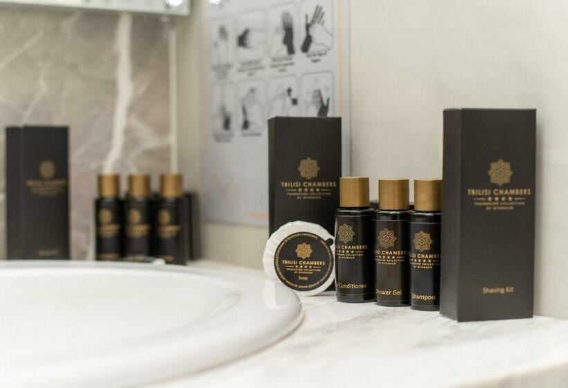 اتاق پریمیوم با بالکن, Tbilisi Chambers, Trademark Collection By Wyndham