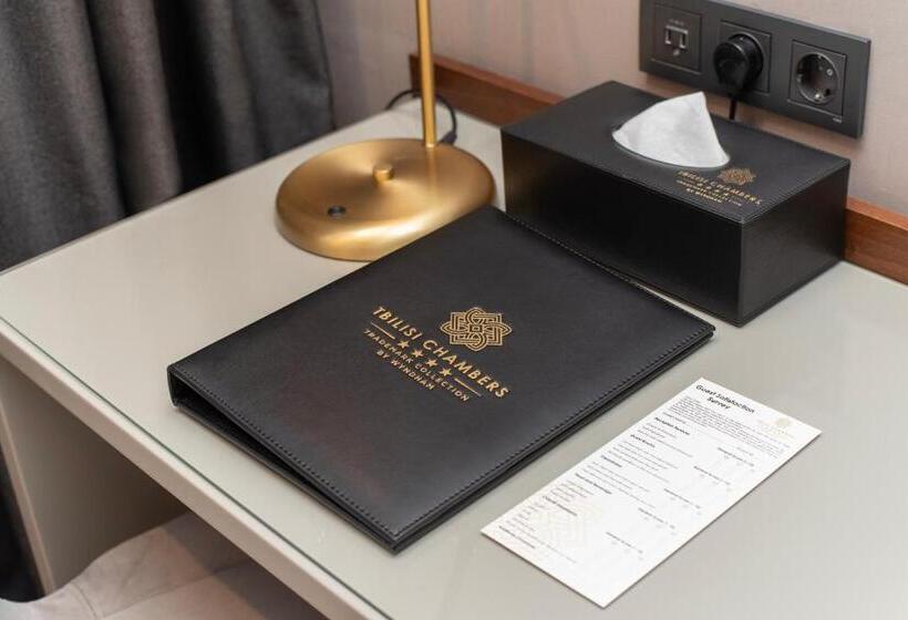 اتاق پریمیوم با بالکن, Tbilisi Chambers, Trademark Collection By Wyndham