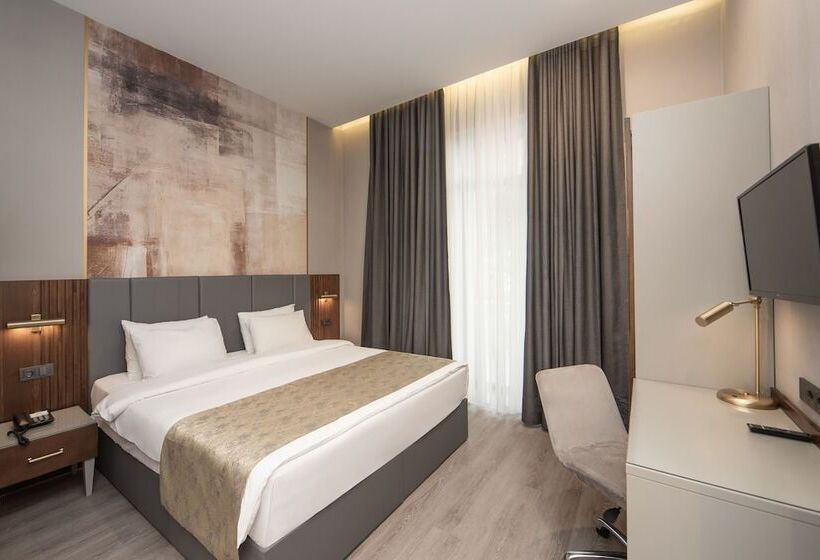 اتاق پریمیوم با بالکن, Tbilisi Chambers, Trademark Collection By Wyndham