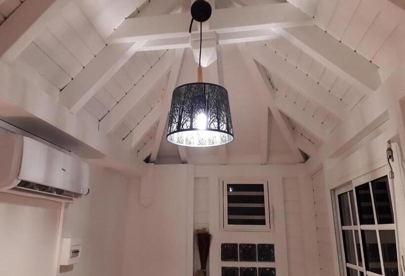 بانگلوی لوکس, Le Saint Georges