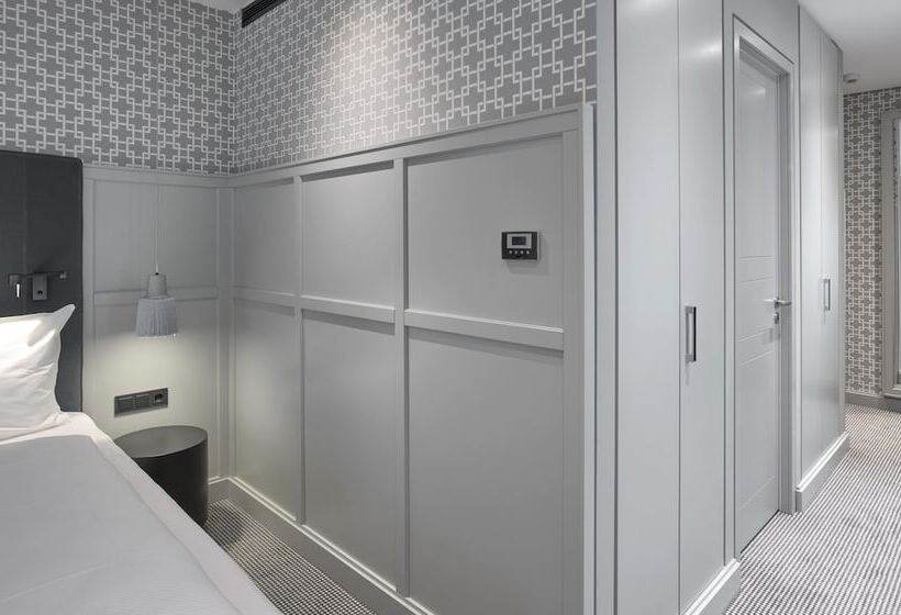 デラックスルーム, Am Ochsentor