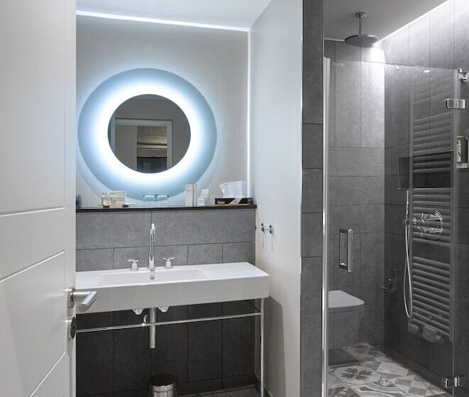 デラックスルーム, Am Ochsentor