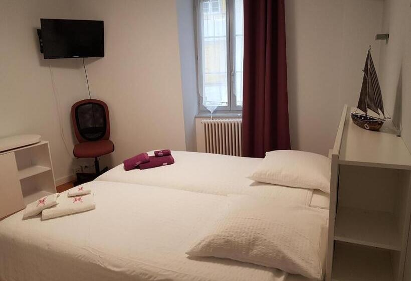 חדר סטנדרט, Du Lac Grandson