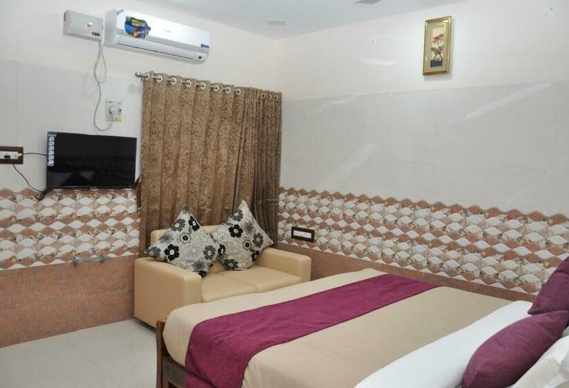 豪华工作室, Green Palace