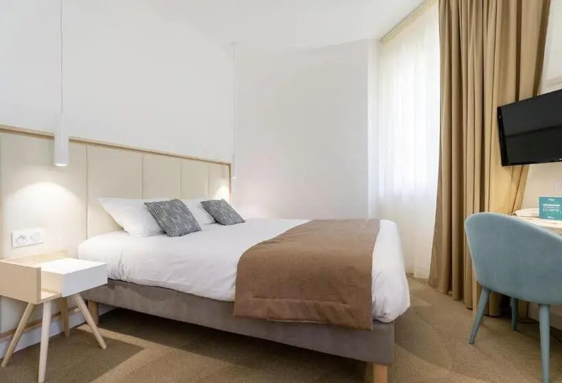 Standard Kolmen Hengen Huone, Hôtel Miléade Les Pléïades La Baule