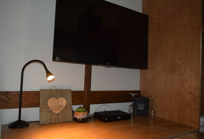 컴포트 룸, Hôtel Roquemont