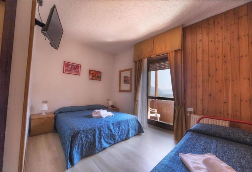 חדר סטנדרט לשלושה, Sancamillo