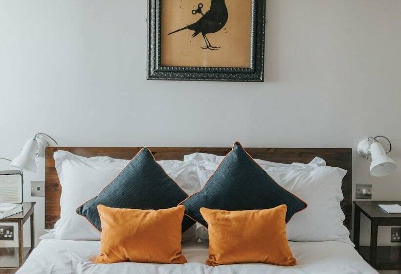 اتاق استاندارد, The Ginger Pig