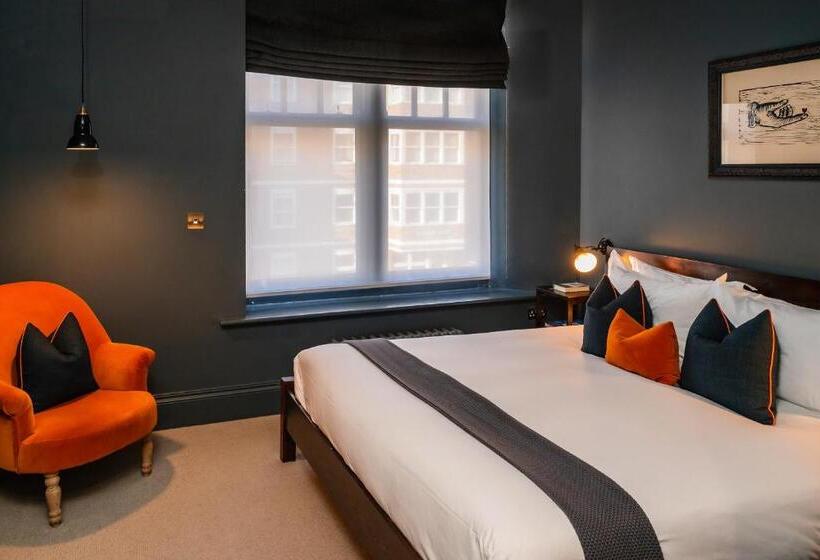 اتاق استاندارد, The Ginger Pig