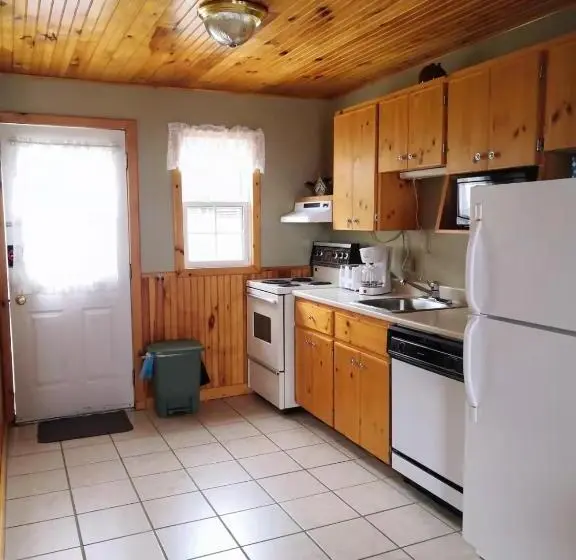 キャビン, Cavendish Country Inn & Cottages