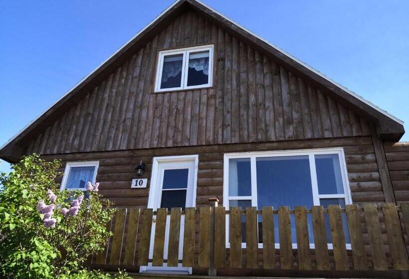 كابينة, Cavendish Country Inn & Cottages