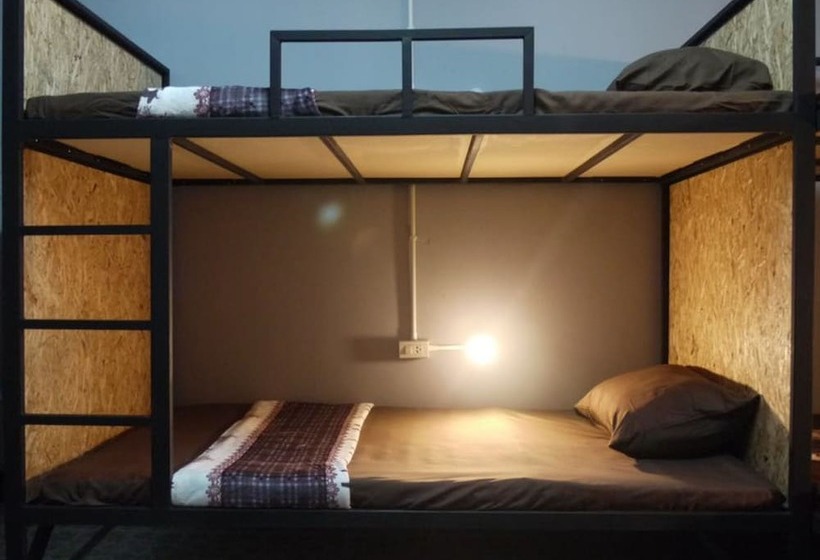 공동 객실, Asleep Hostel