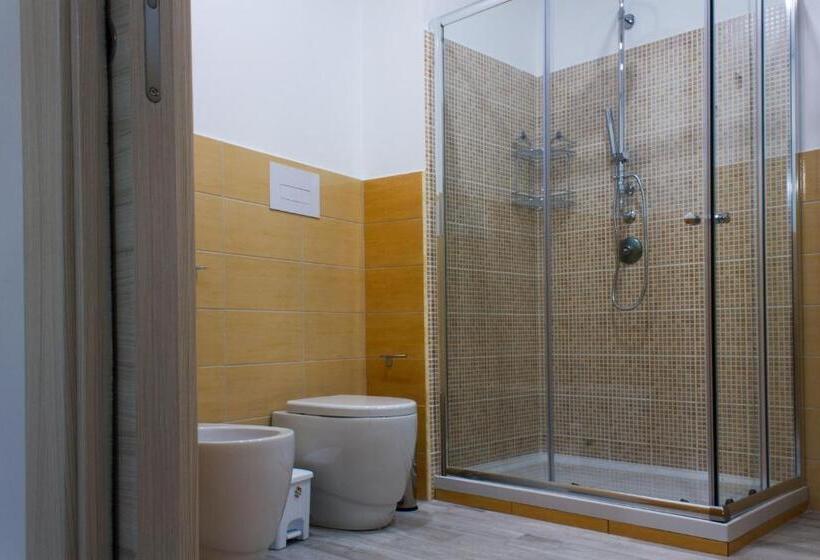 四人标准间, B&b La Piazzetta