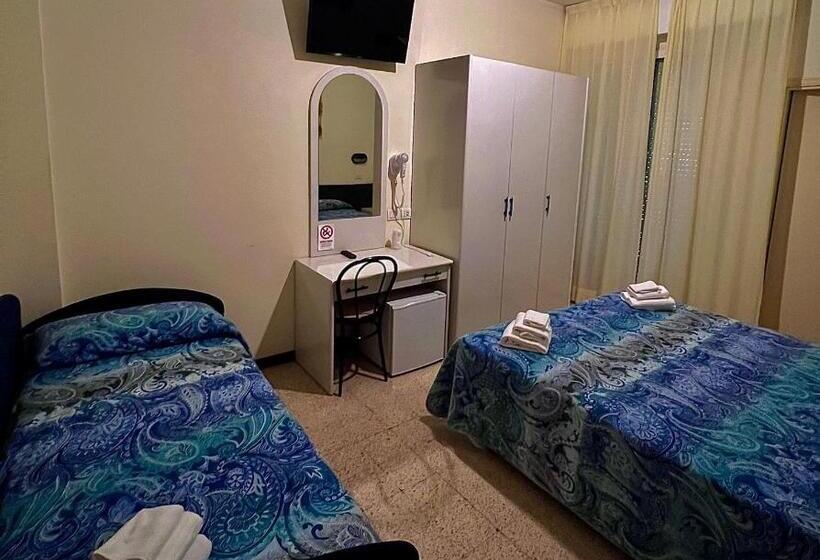 スーペリアの４人部屋, Cristina Hospitality Centrale