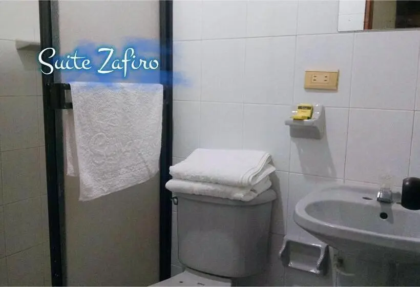 Economy Triple Room, Suite Sumapaz