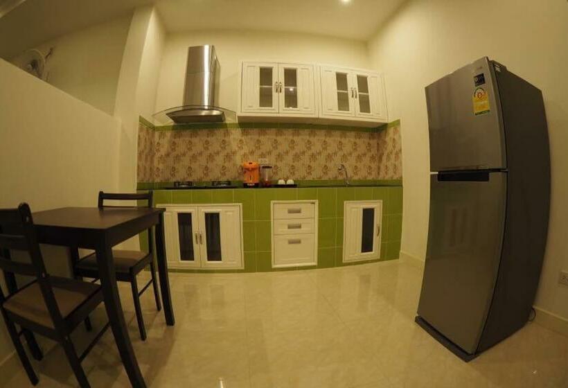 בקתה סטנדרטית, Bai Bai Home