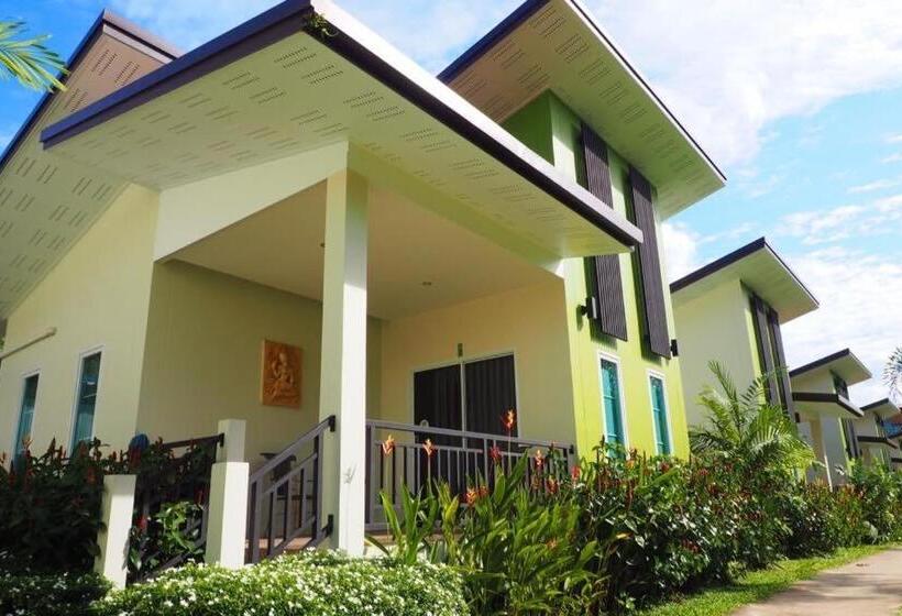 בקתה סטנדרטית, Bai Bai Home