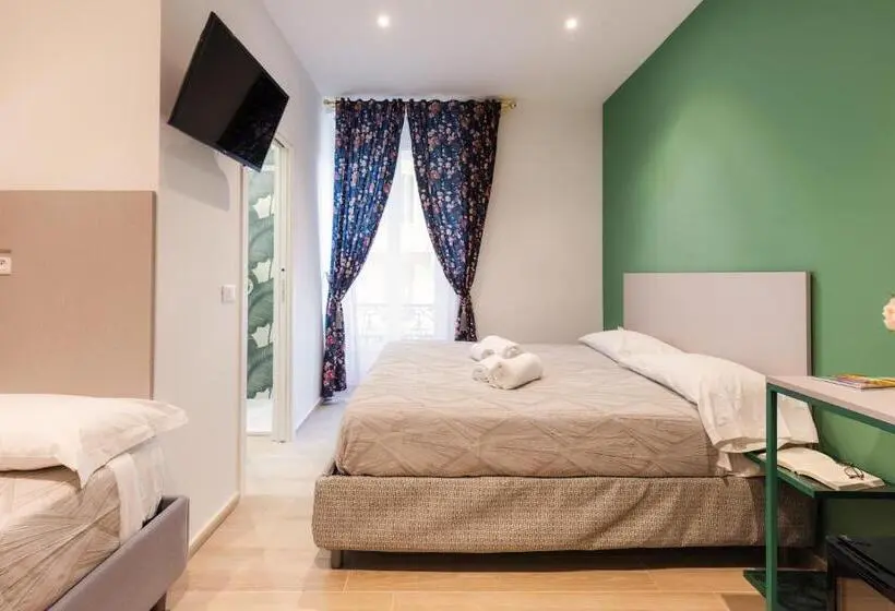Camera Tripla Standard, My Nice B&b