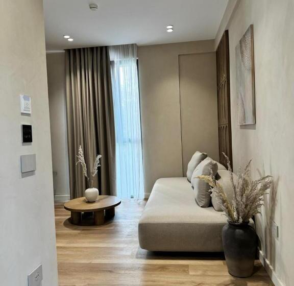 جناح ديلوكس, Ciao Borshi Boutique