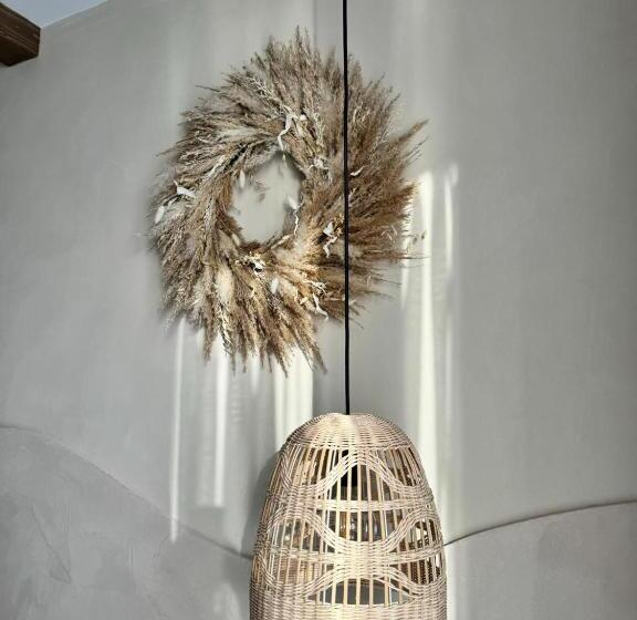 جناح ديلوكس, Ciao Borshi Boutique