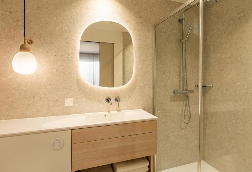 إستوديو قياسى سرير ملكى, Element Wroclaw