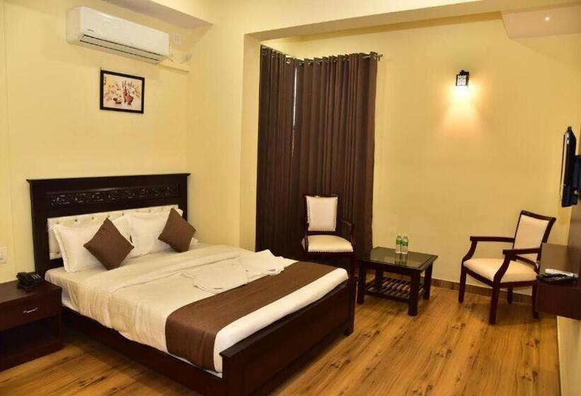 חדר סטנדרט, Sak Royal Residency