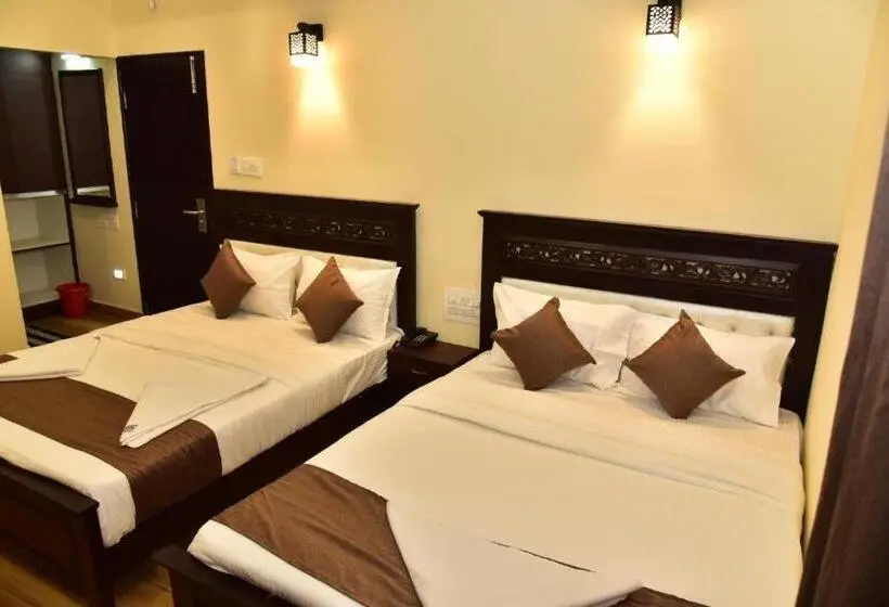 Basic Kolmen Hengen Huone, Sak Royal Residency