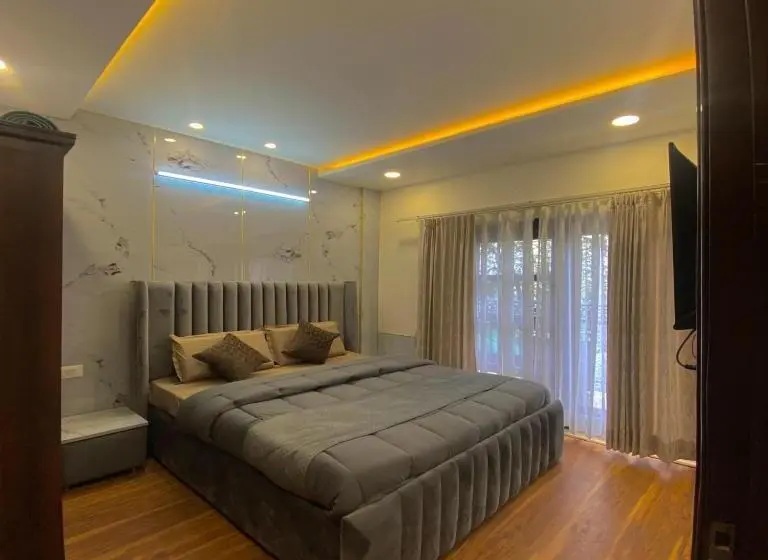 Perhesviitti, The Pine Retreat - Mall Road Dalhousie