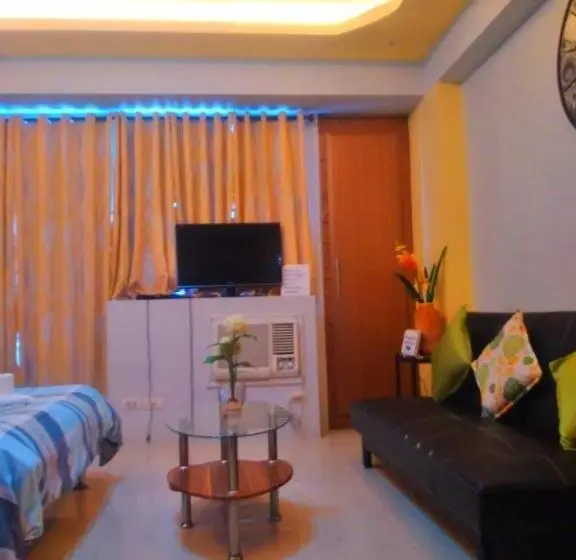 استودیو استاندارد با بالکن, One Palm Tree Villas Hyuna Place, Acros Naia T3