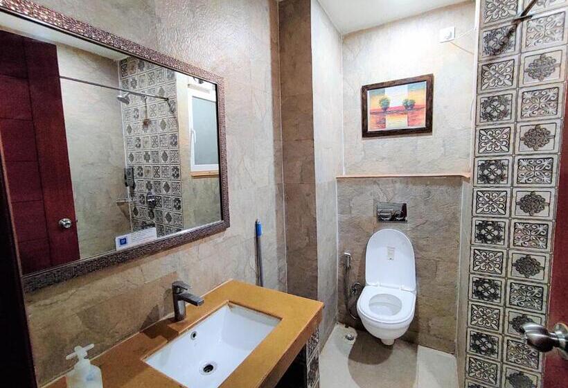 Family Suite, The Angel Hotel & Suites Near Medanta