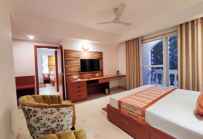 Family Suite, The Angel Hotel & Suites Near Medanta