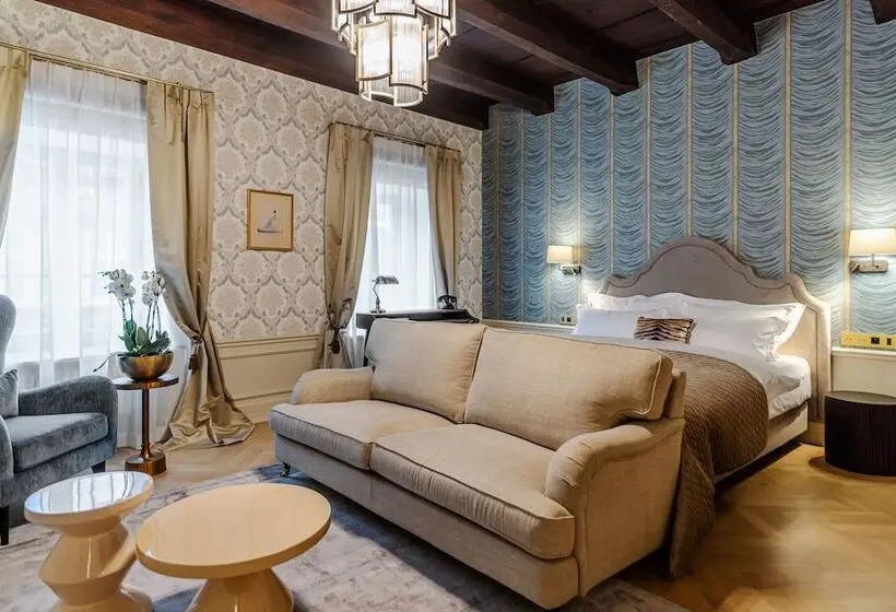 اتاق لوکس, Unicus Palace Old Town Destigo Hotels