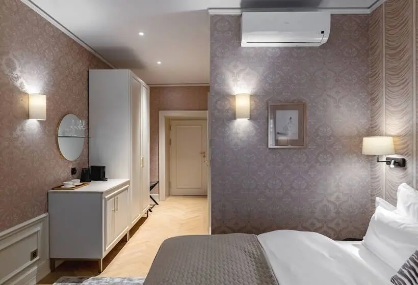 اتاق استاندارد یک نفره, Unicus Palace Old Town Destigo Hotels