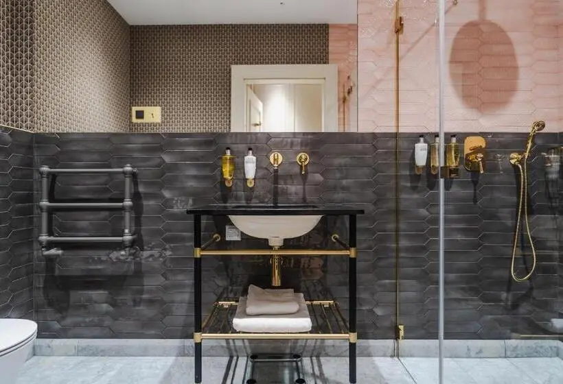 اتاق لوکس, Unicus Palace Old Town Destigo Hotels