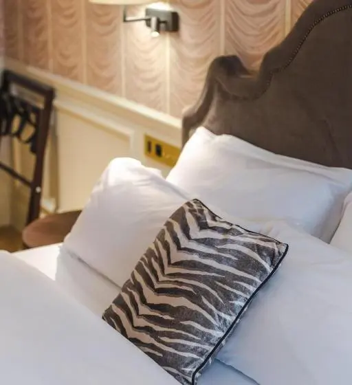 اتاق لوکس, Unicus Palace Old Town Destigo Hotels
