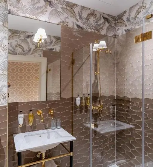 سوییت, Unicus Palace Old Town Destigo Hotels