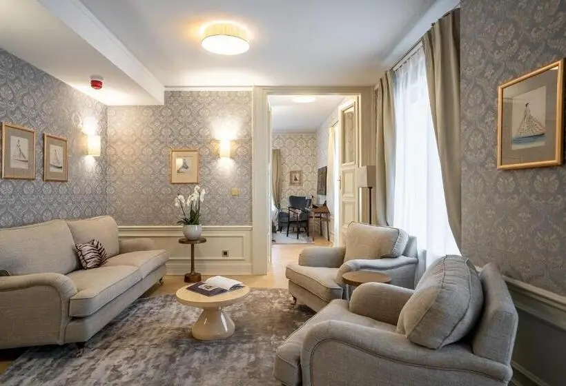 سوییت, Unicus Palace Old Town Destigo Hotels