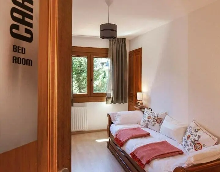 سوییت خانوادگی, B&b La Lluna