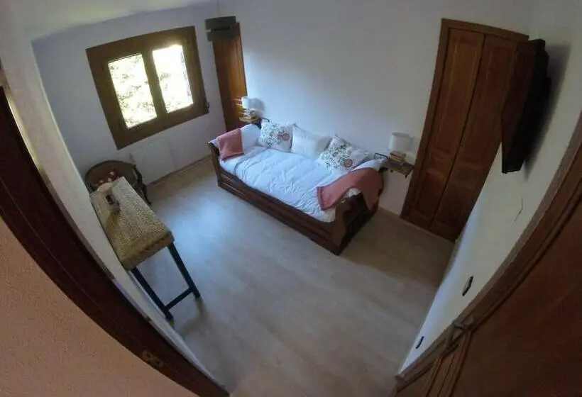 سوییت خانوادگی, B&b La Lluna