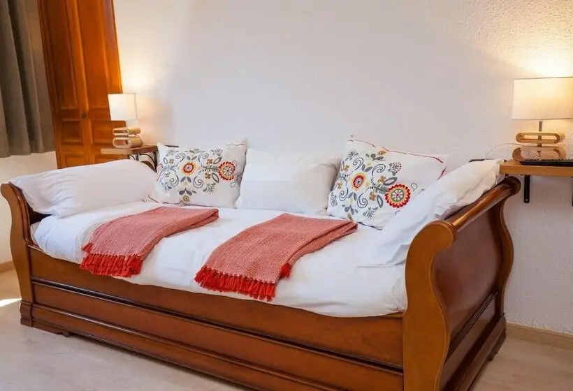 سوییت خانوادگی, B&b La Lluna
