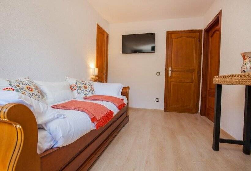 سوییت خانوادگی, B&b La Lluna